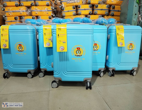 Ý nghĩa của việc tặng quà Công đoàn trong việc gắn kết cán bộ công nhân viên