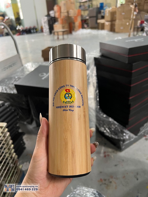 Những bí quyết tặng quà công đoàn ấn tượng và tinh tế