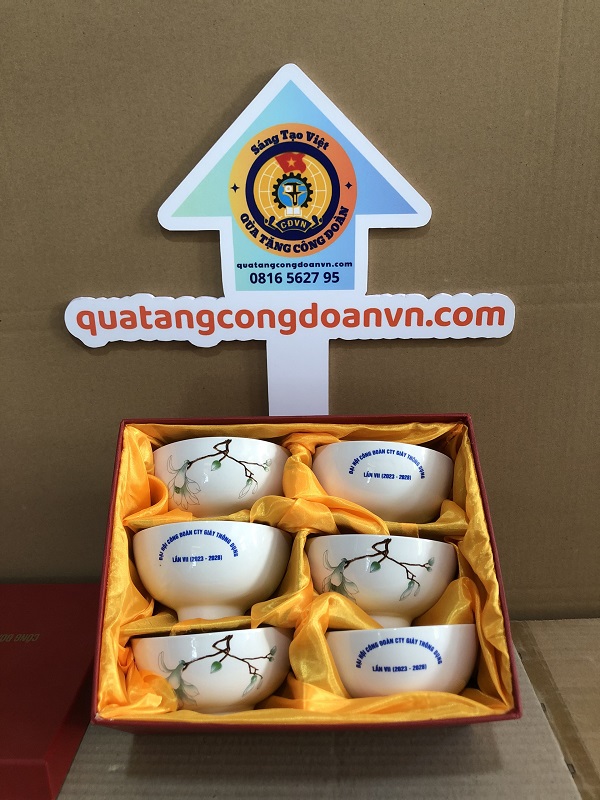 Bộ tô chén dĩa bằng sứ in logo