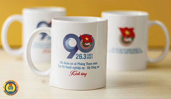 Lựa chọn quà tặng Công đoàn theo xu hướng và thị hiếu